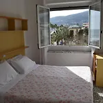 Garden Hotel 3*